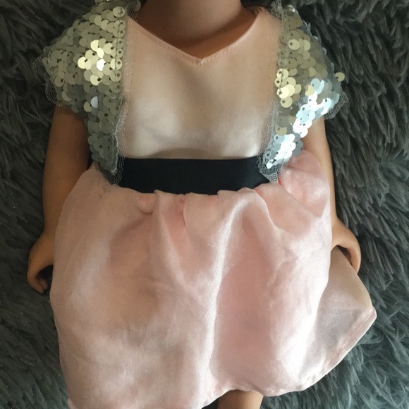 A journey doll - Picture 3 of 4